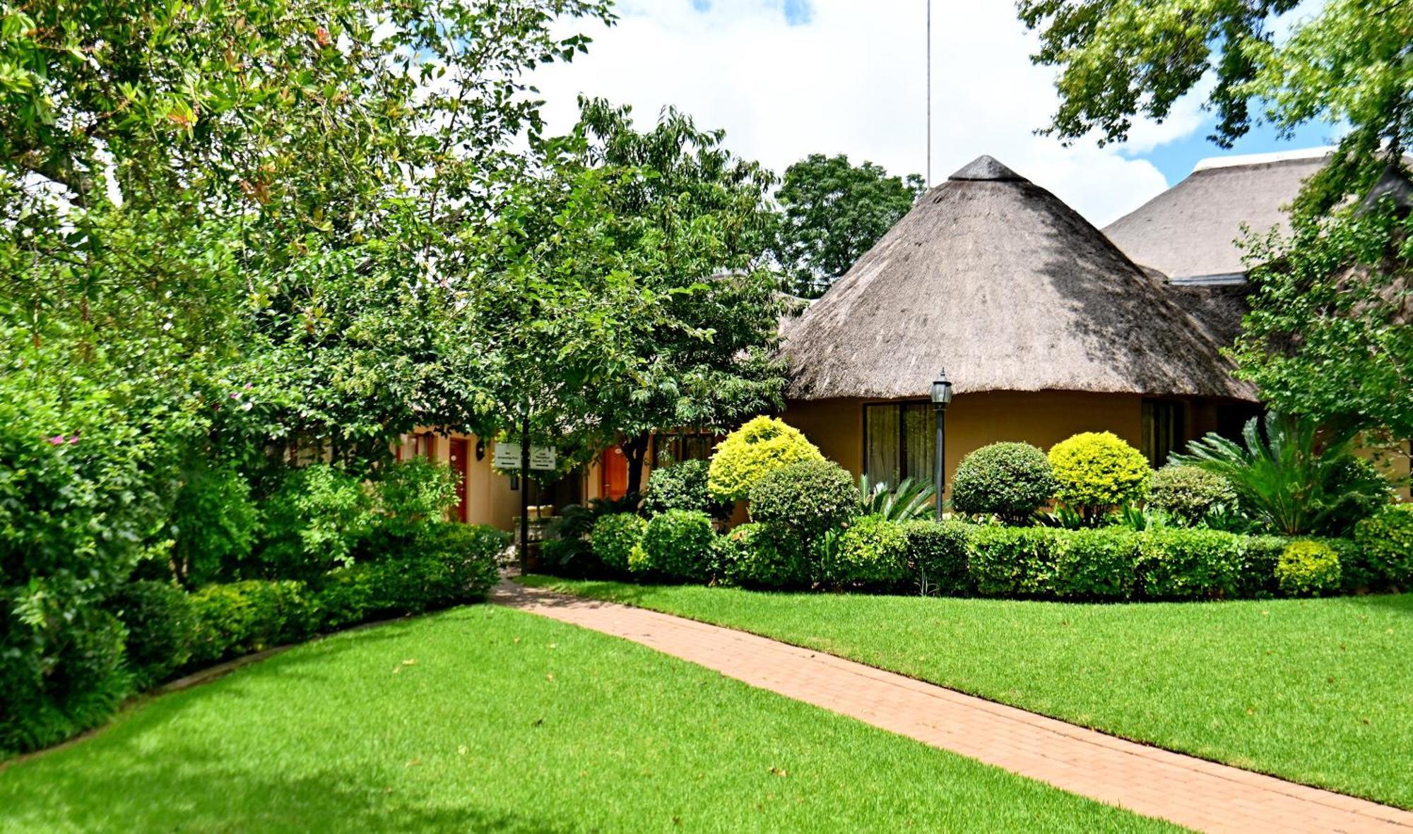 Black Eagle Hotel & Spa Roodepoort Exterior foto
